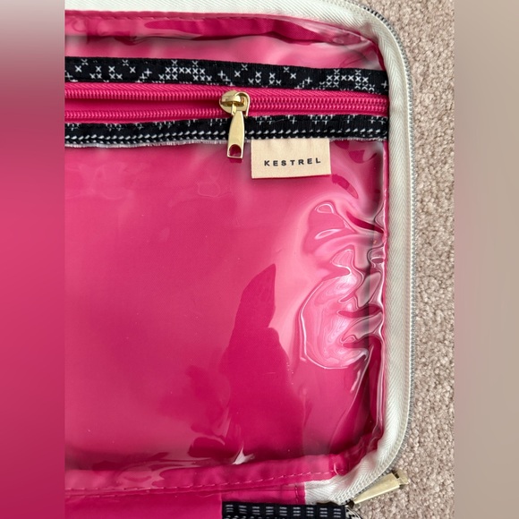 KESTREL Beauty & Toiletry Bag - Picture 5 of 6
